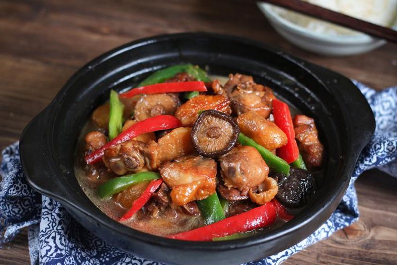 外卖市场中的新宠：黄焖鸡餐饮